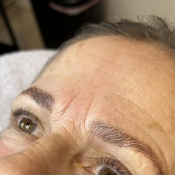 Lash lift og brow lift i Mårslet ved Aarhus og Odder